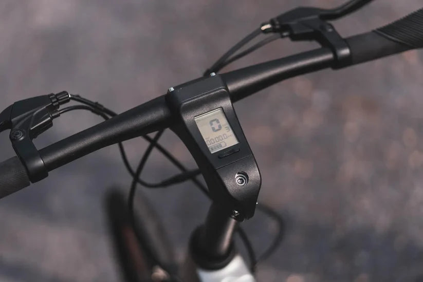 Cruzaa Carbon Black E-Bike with Built-in Speakers & Bluetooth